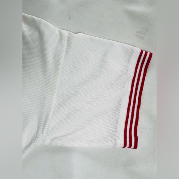 ANTHROPOLOGIE Ivory Short-sleeve Waffle with Red Trim size M NWT - Picture 12 of 12